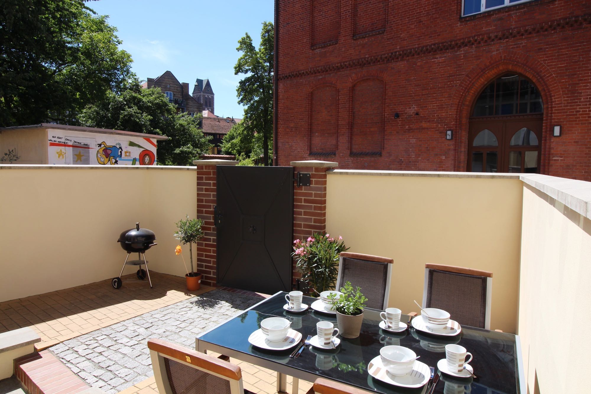 Große Terrasse der Ferienwohnung